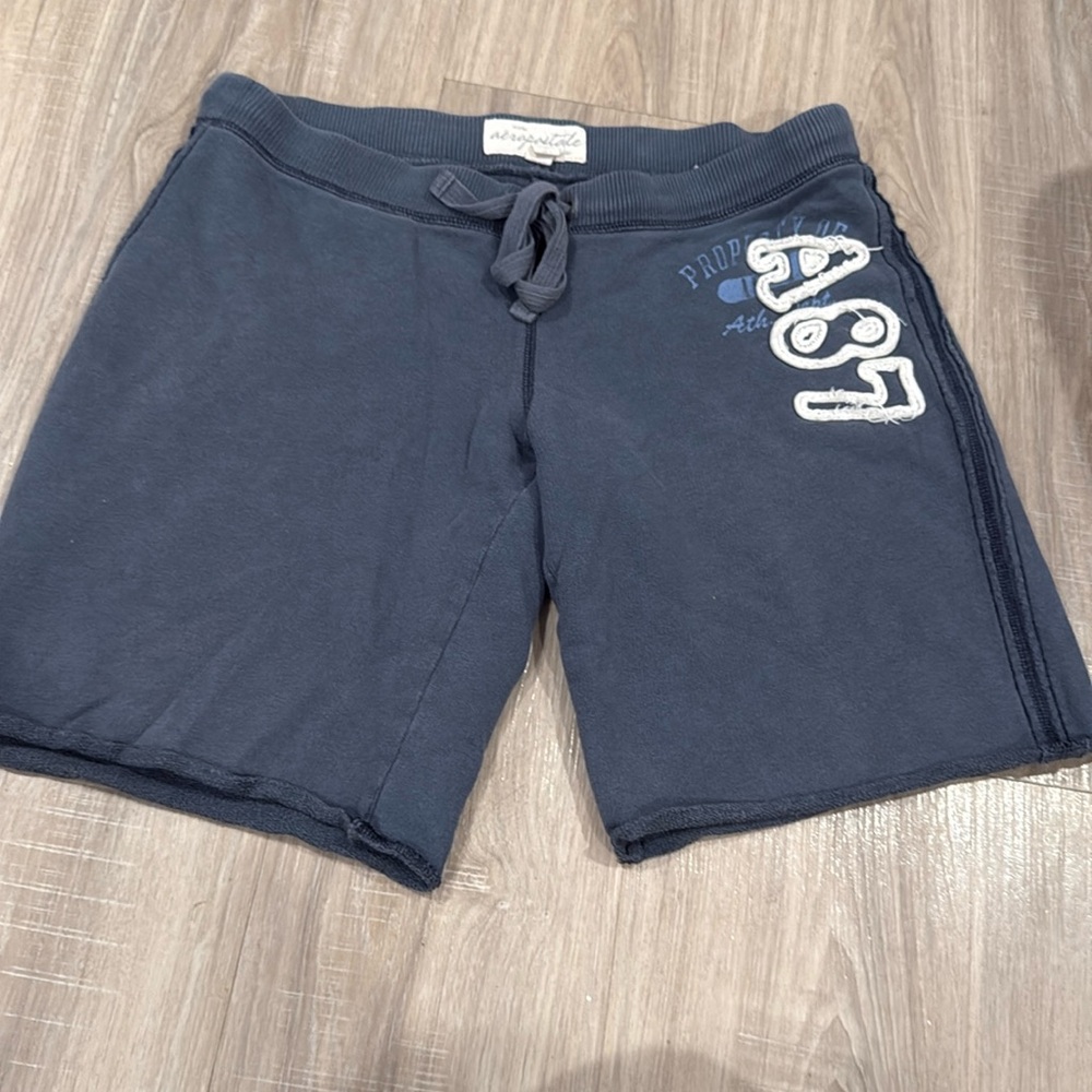 Aeropostale shorts with drawstring waist women’s large blue